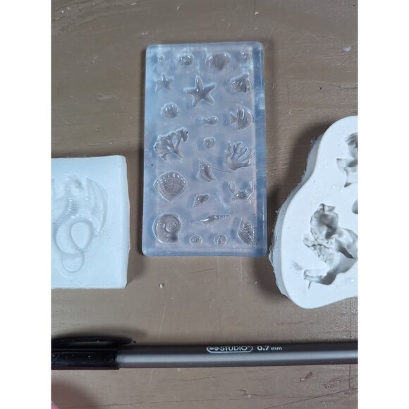 Lot Of 11 Silicone Molds/Moulds for Resin Cake Decoration Craft Making Trinket - Picture 6 of 11